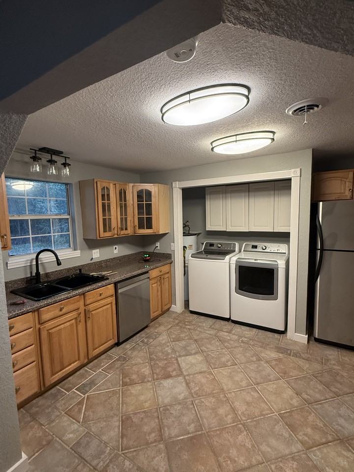 1714 Pleasant Valley Pl #NA - Photo 2 of 8
