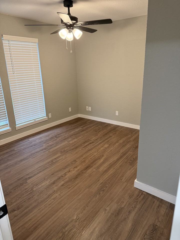 1714 Pleasant Valley Pl #NA - Photo 7 of 8