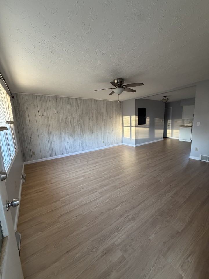 502 Perry Dr Nw #502