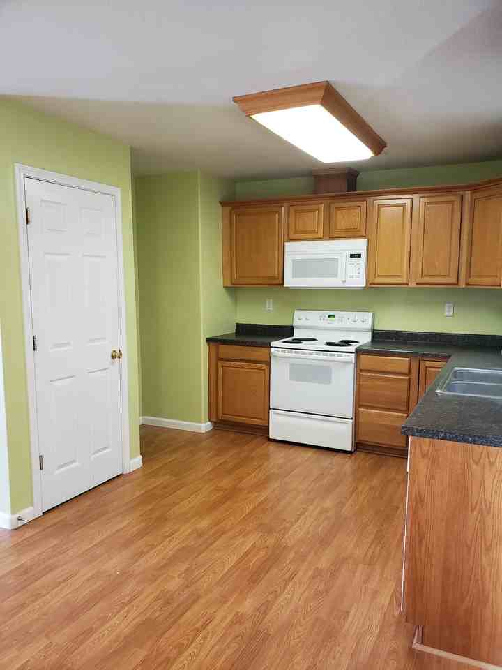 446 W J St #NA - Photo 4 of 14