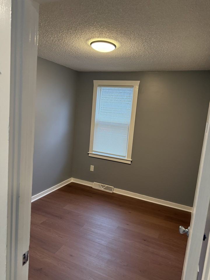 67 Foster St #1stFL - Photo 6 of 11