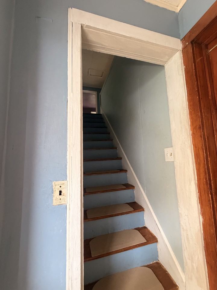 136 Lakeside Dr S - Photo 7 of 15