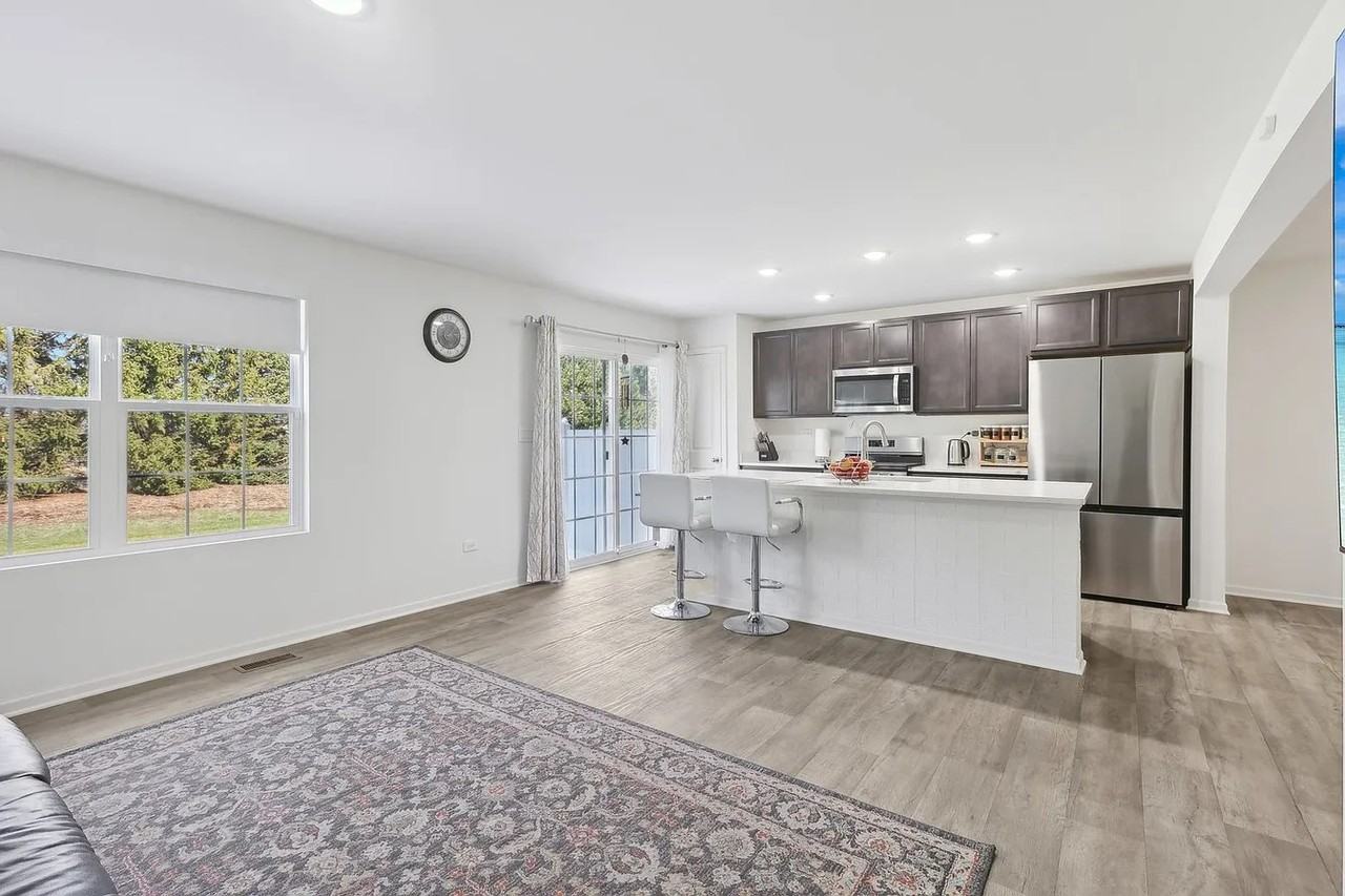 1917 Turtle Creek Ct #1917 - Photo 6 of 23