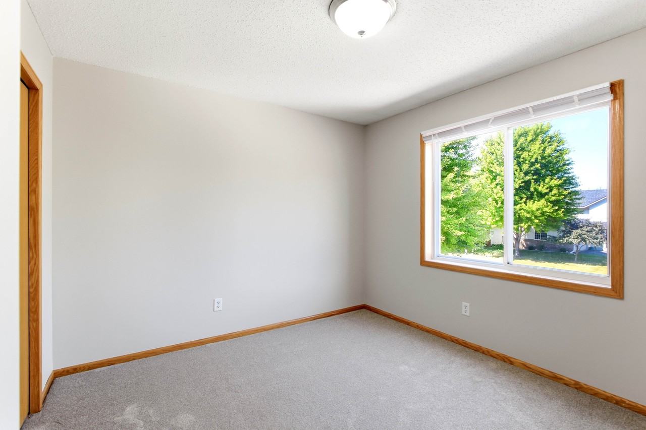 1676 Philipp Way #NA - Photo 6 of 9