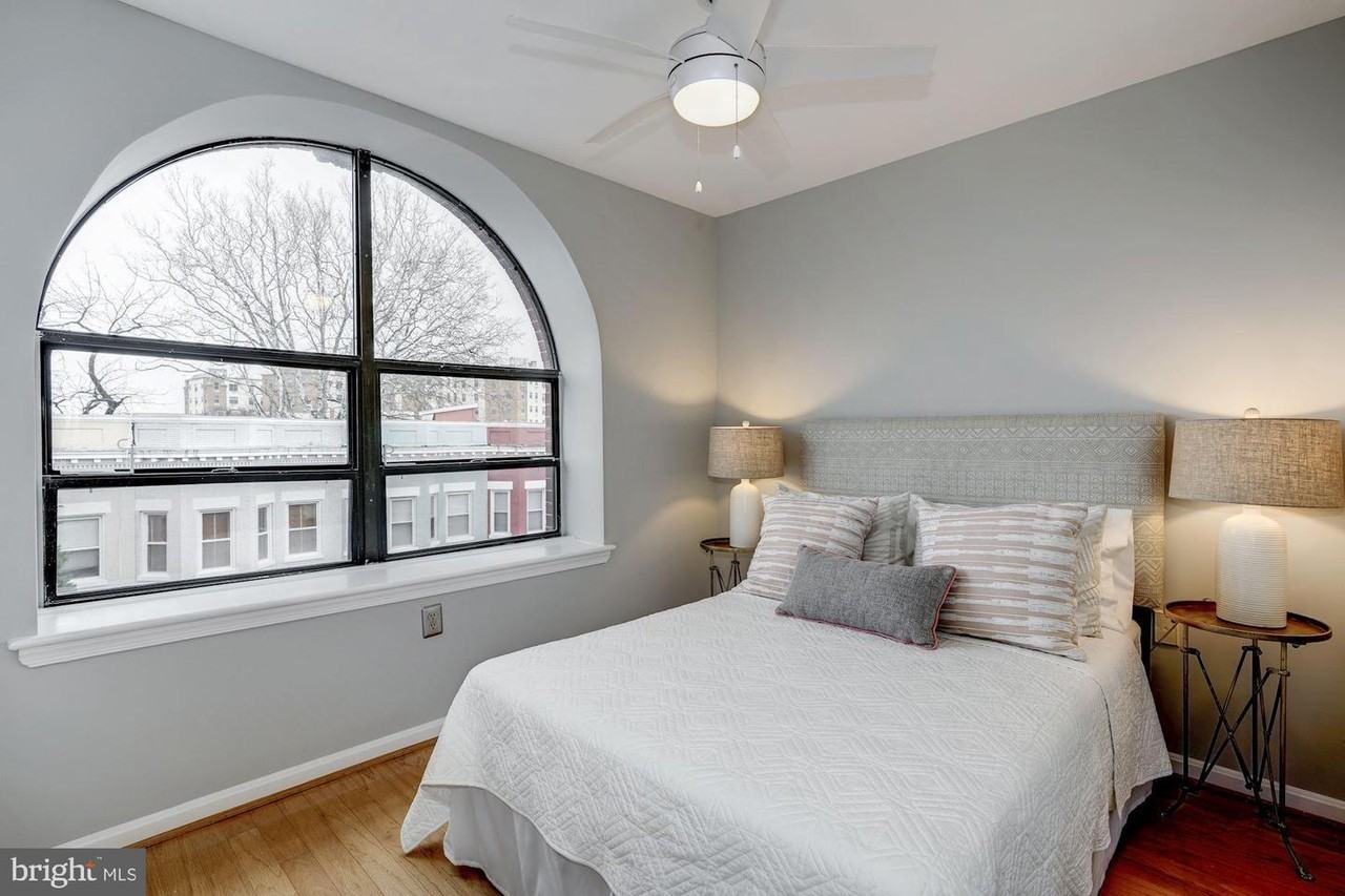 1438 Meridian Pl Nw - Photo 2 of 13