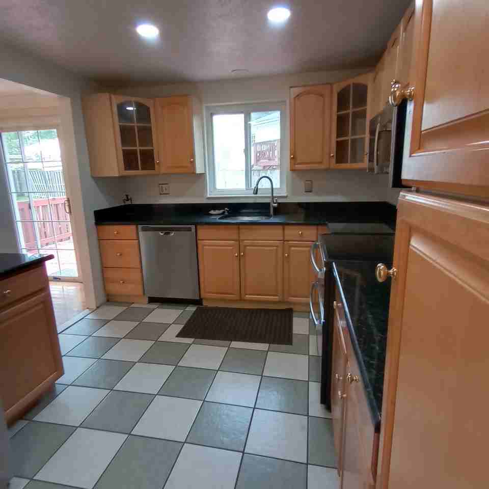 4009 Pickstone Dr #NA - Photo 6 of 23