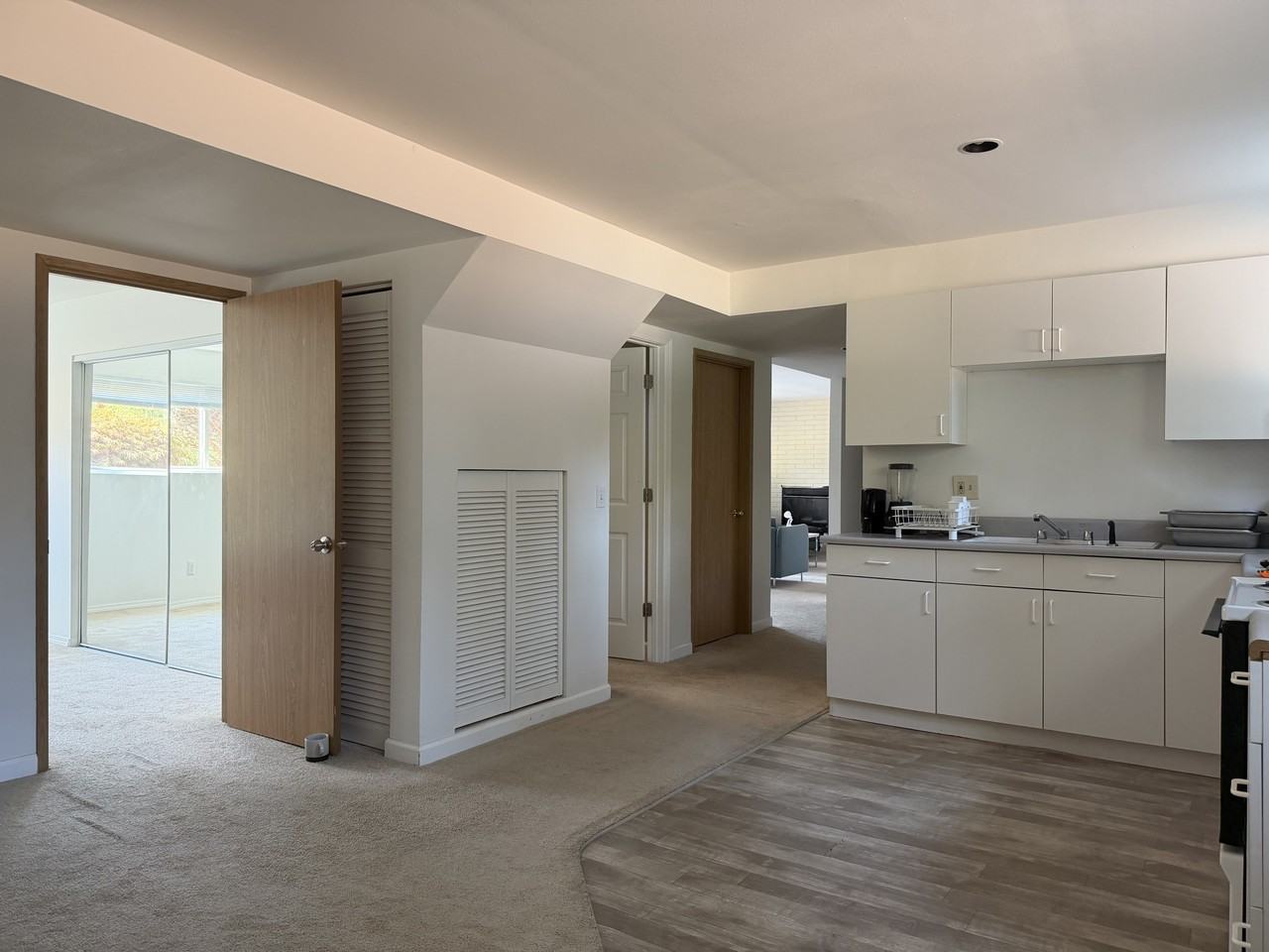 15428 Se 21st Pl #NA - Photo 3 of 13