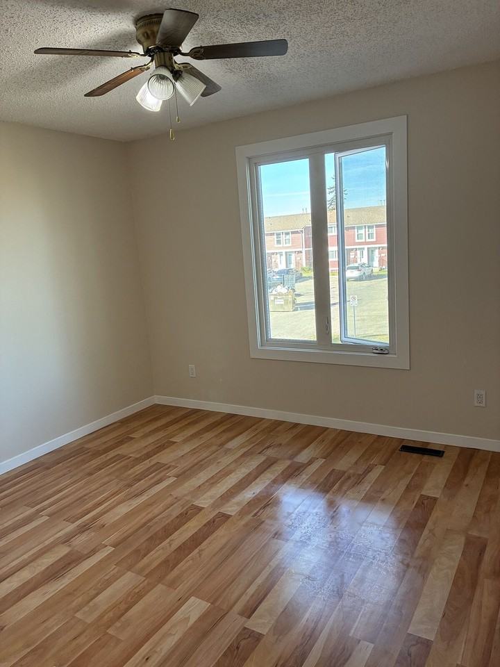 4707 Red Willow Townhouse - Photo 3 of 12