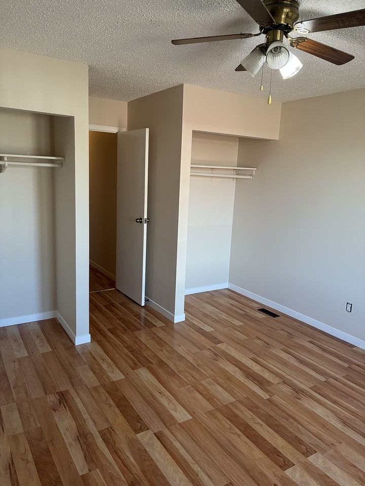4707 Red Willow Townhouse - Photo 4 of 12