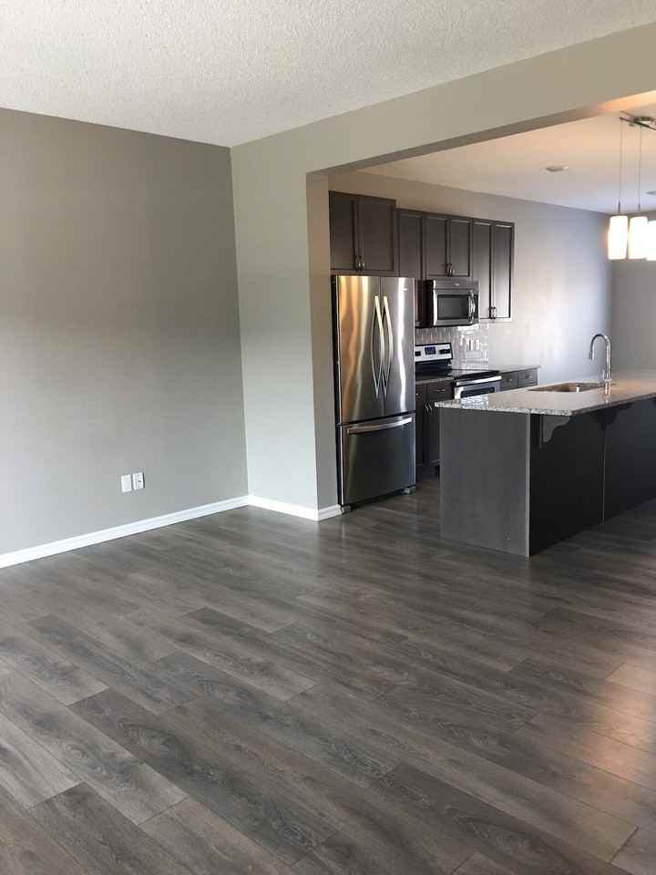 21932 90 Ave Nw - Photo 3 of 7