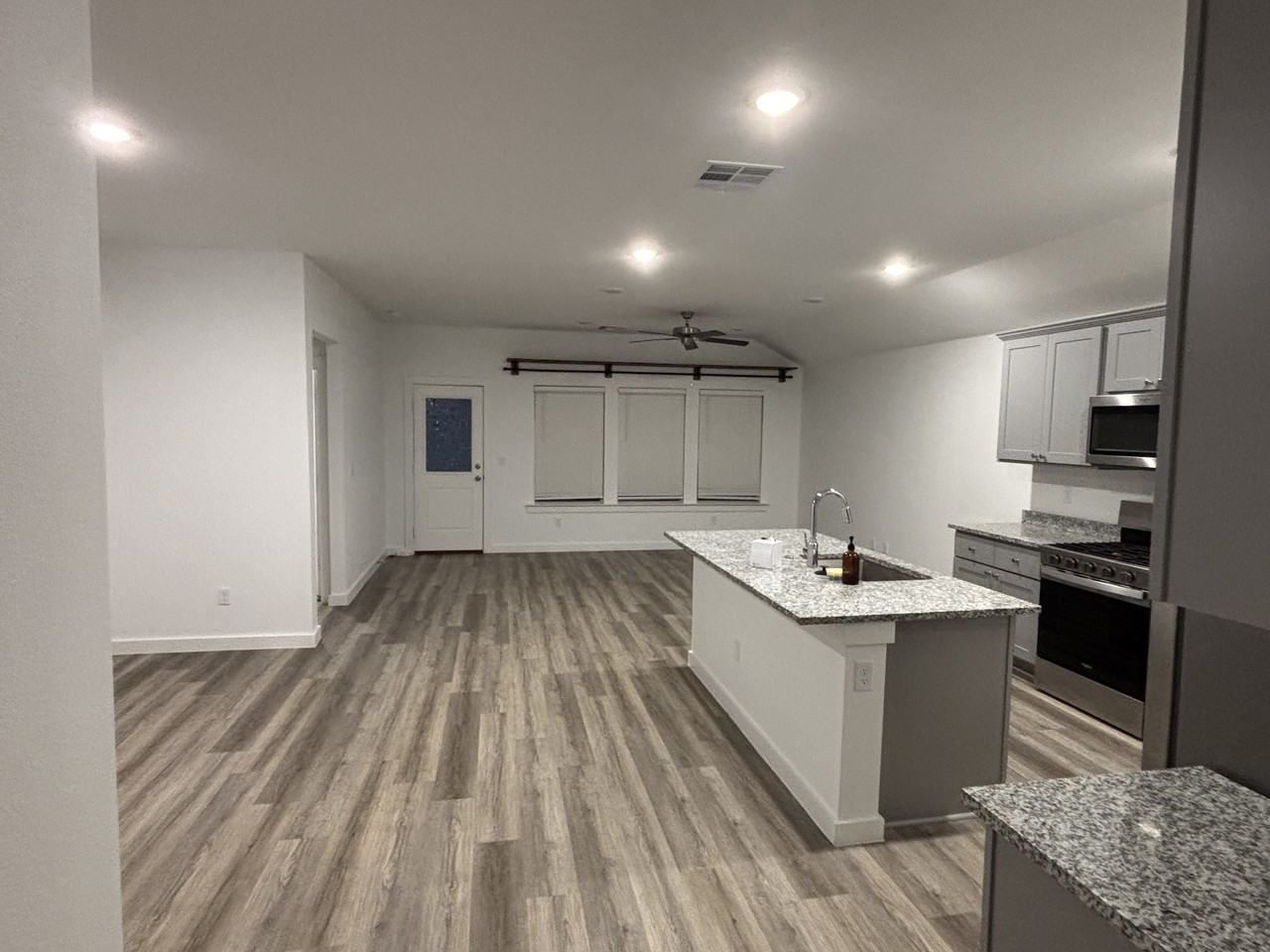 7454 9th St #NA - Photo 7 of 17