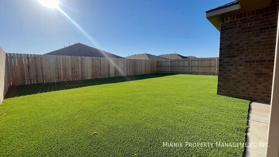 2130 Kirksey Ave - Photo 2 of 22