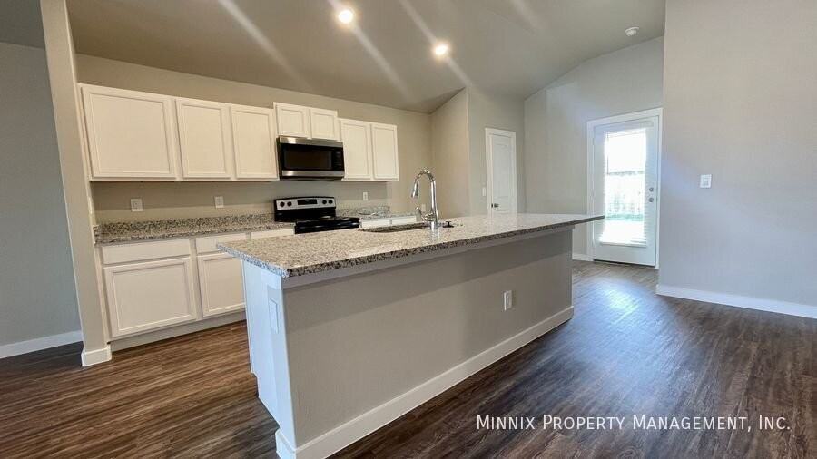 2130 Kirksey Ave - Photo 6 of 22