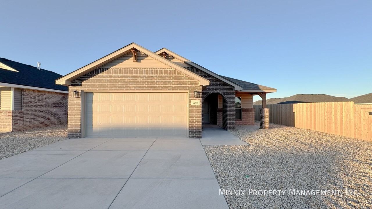 7208 35th St - Photo 2 of 23
