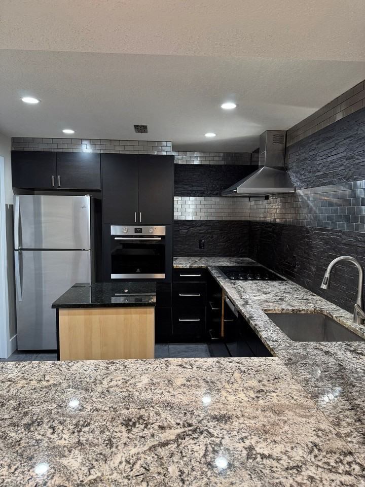 207A 42 Ave Sw - Photo 4 of 10