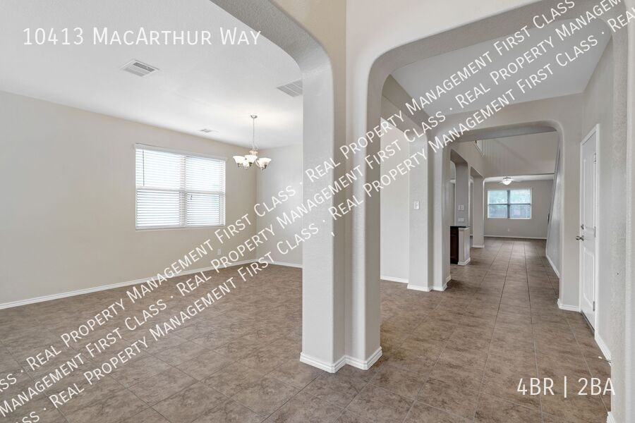 10413 Macarthur Way - Photo 4 of 35