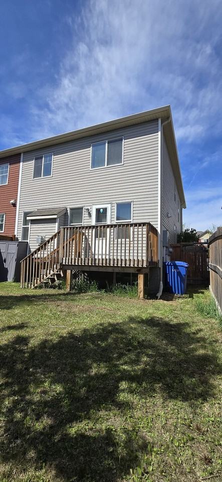 205 Viewpointe Terr - Photo 2 of 14
