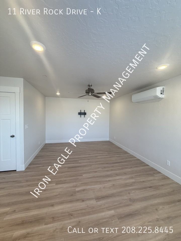 11 River Rock Drive - K - Photo 4 of 10