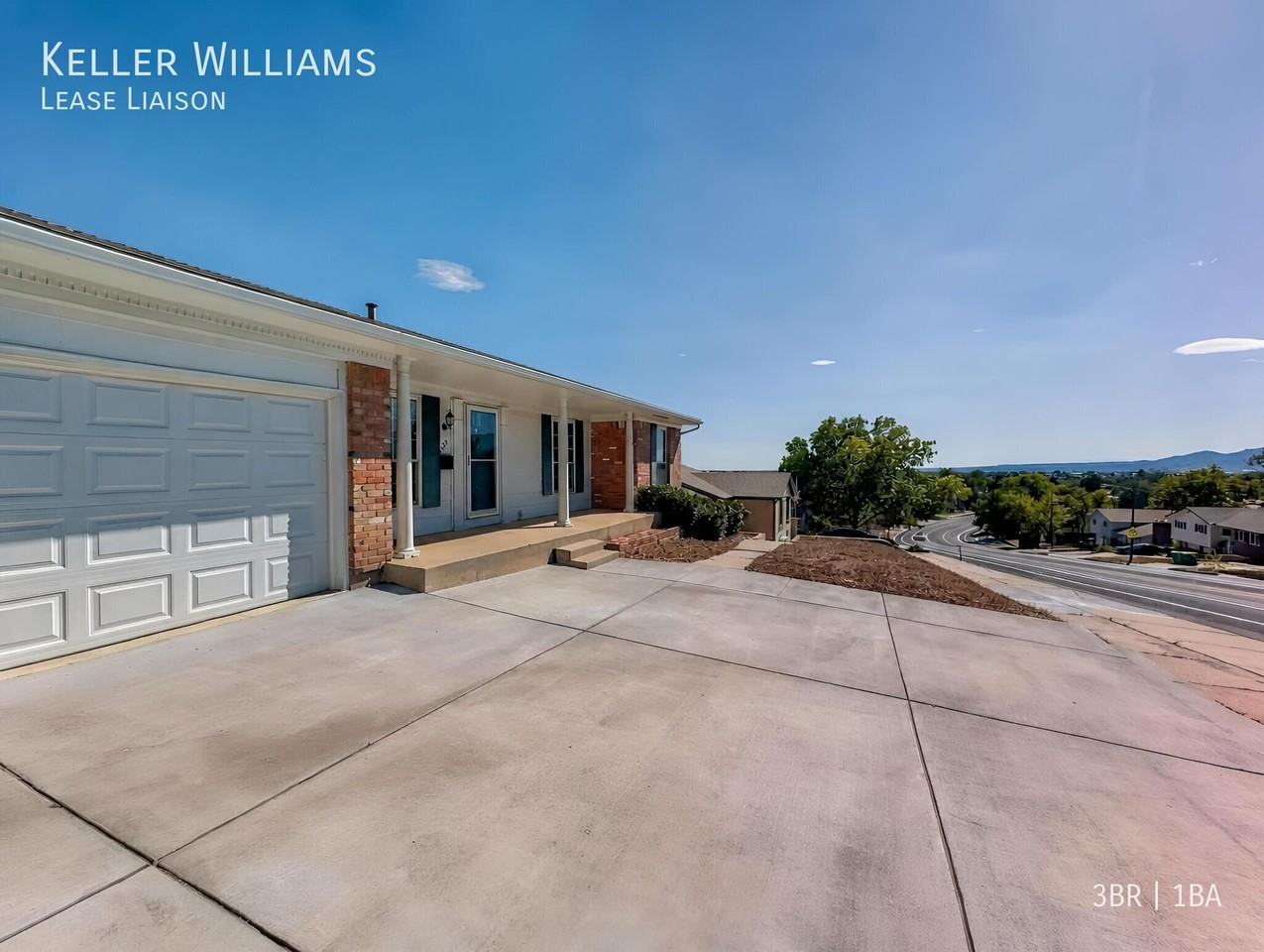 1433 N Chelton Rd - Photo 2 of 21