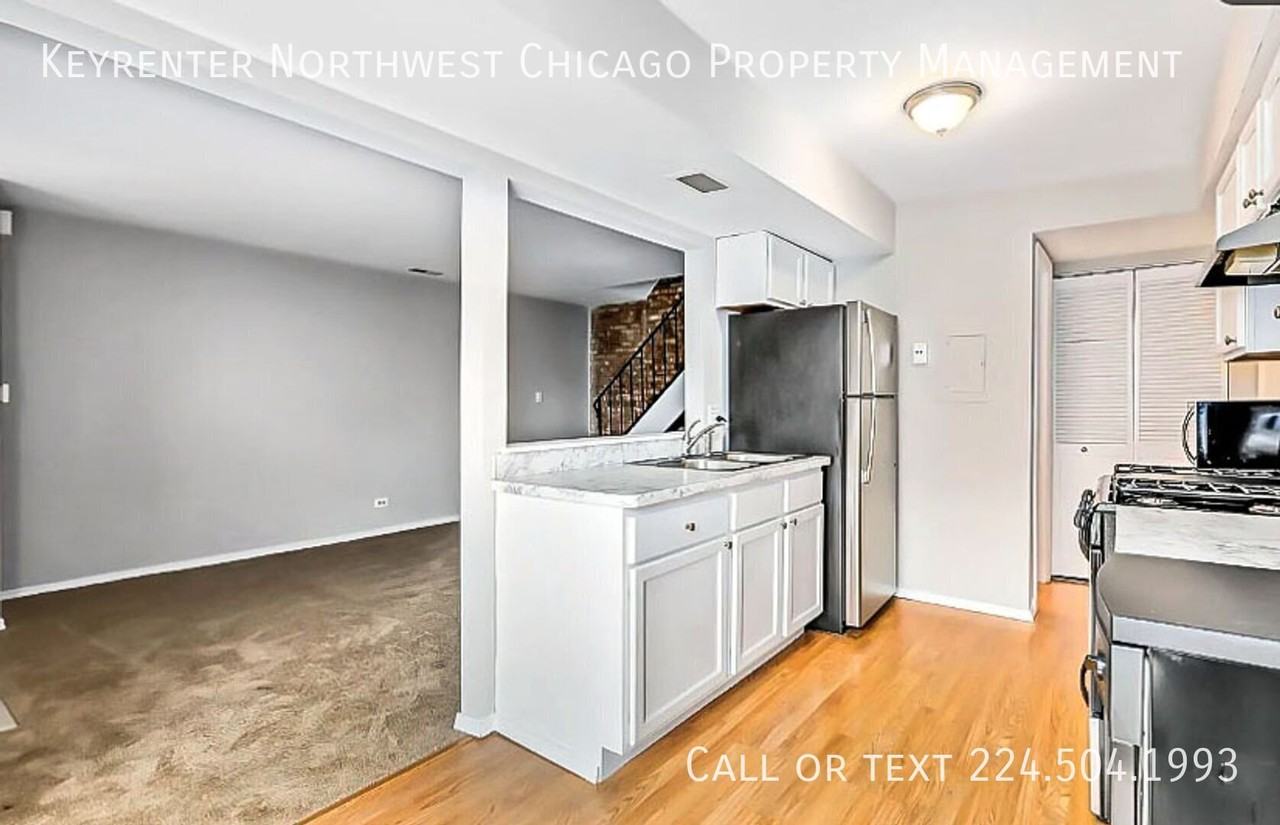 329 David Ct #C - Photo 3 of 12
