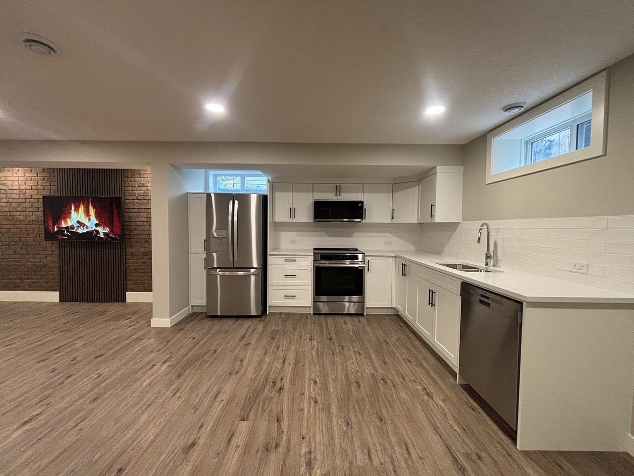 7220 Range Dr Nw - Photo 3 of 27