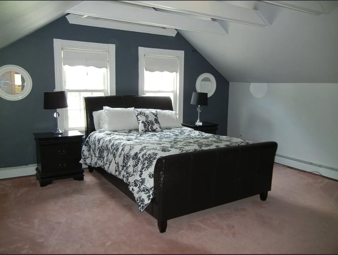 244 Aqueduct Rd - Photo 3 of 11