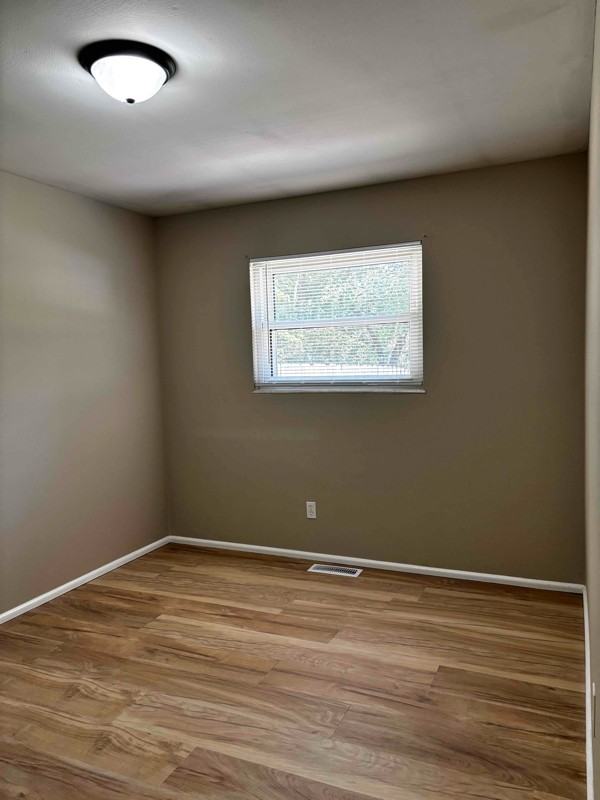 3738 Dixie Dr - Photo 5 of 17