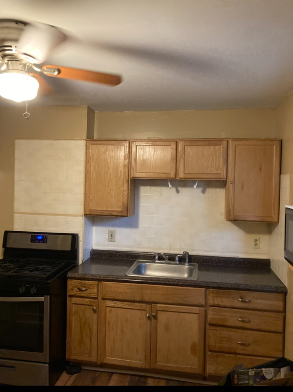 212 Farnham St - Photo 6 of 12