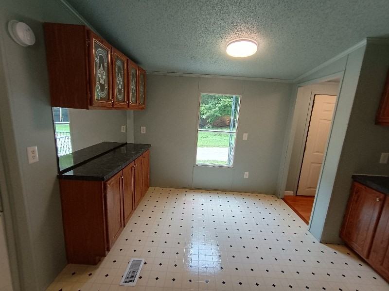 365 Ester Spur Rd - Photo 6 of 15
