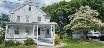 featured image of 39 Franklin St #2