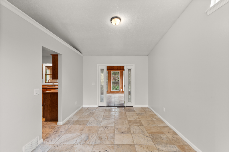 120 Windermere Dr - Photo 7 of 20