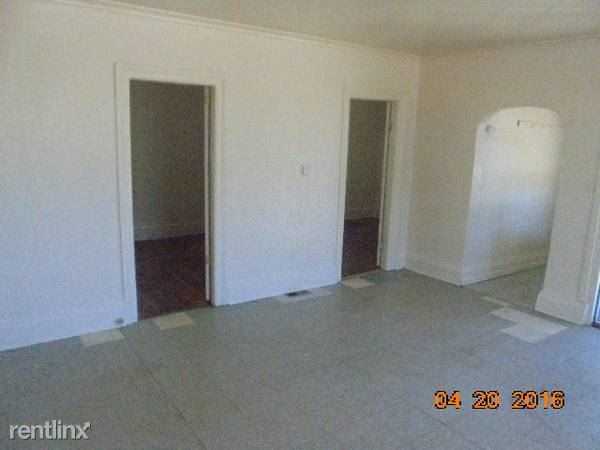 75 Orange St - Photo 3 of 6