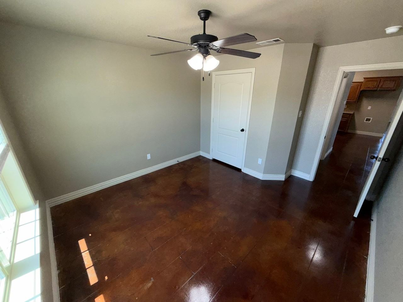 606 Ferrara Circle - Photo 7 of 14