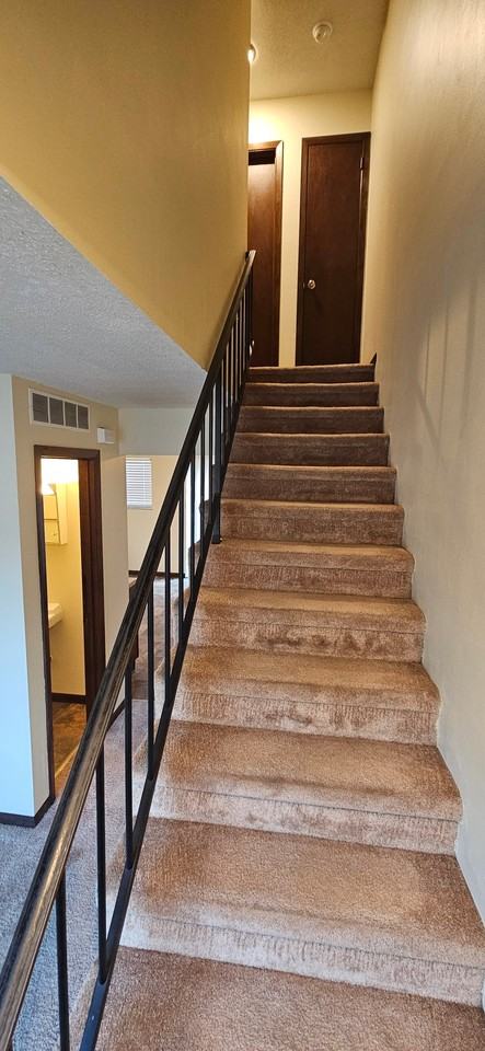 109 Whispering Pines Way #5 - Photo 5 of 8