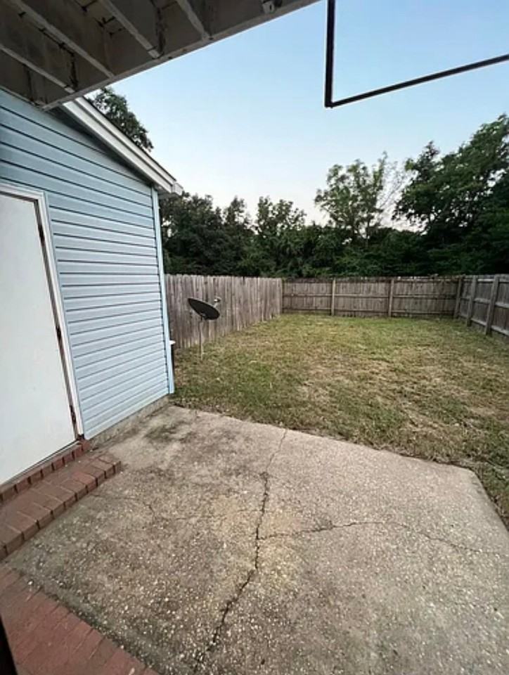 7703 Kipling St #D - Photo 6 of 12