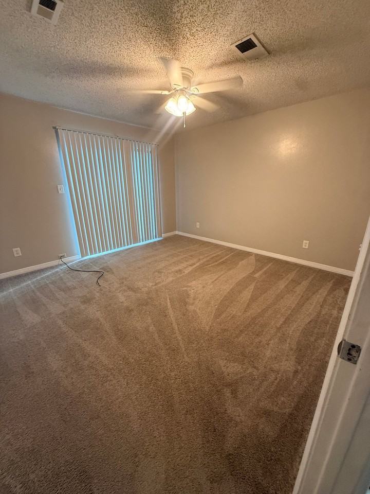 7703 Kipling St #D - Photo 7 of 12