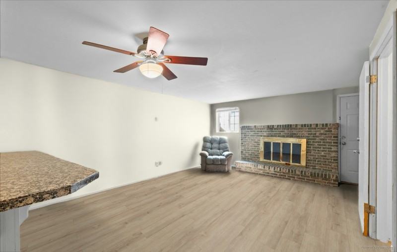 2154 E Villaire Ave - Photo 4 of 19