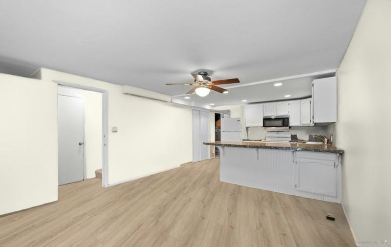 2154 E Villaire Ave - Photo 6 of 19