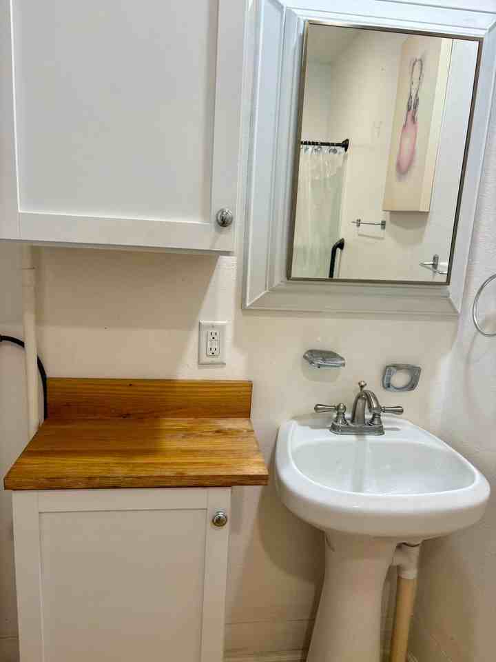 1649 Liberty St #1 - Photo 3 of 7