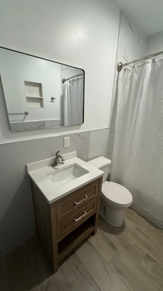 3667 3/4 W 108th St #ADU - Photo 7 of 7