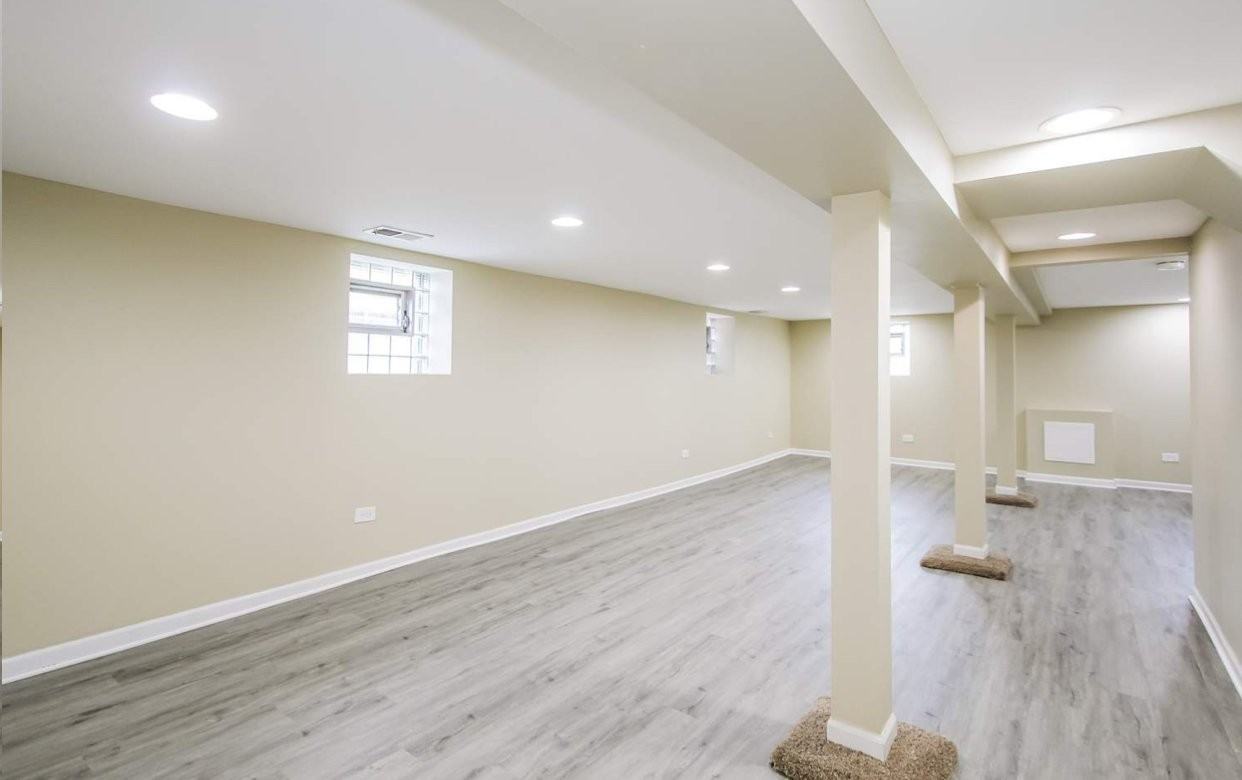 2418 N 75Th Ct Elmwood Park, Il ##Il - Photo 4 of 10