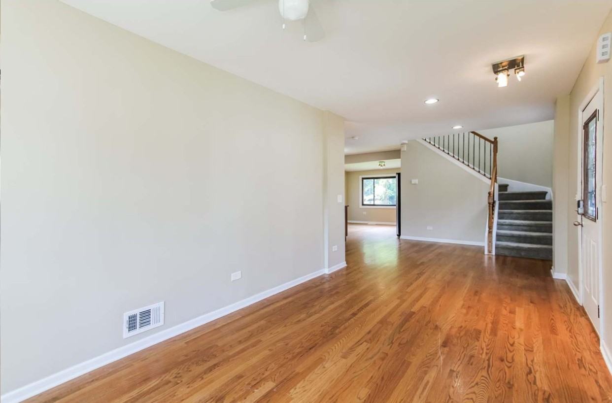 2418 N 75Th Ct Elmwood Park, Il ##Il - Photo 6 of 10