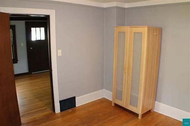4632 Dodge St - Photo 6 of 16