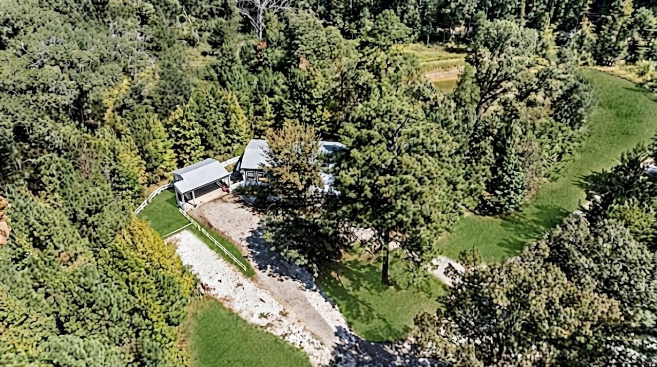 905 County Rd - Photo 2 of 19