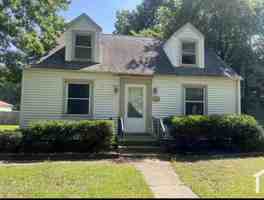 featured image of 3012 Garfield Dr