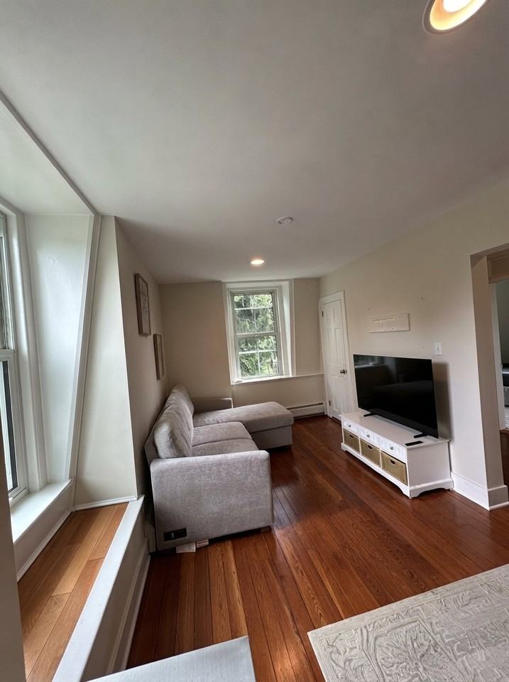 341 Main St - Photo 2 of 12