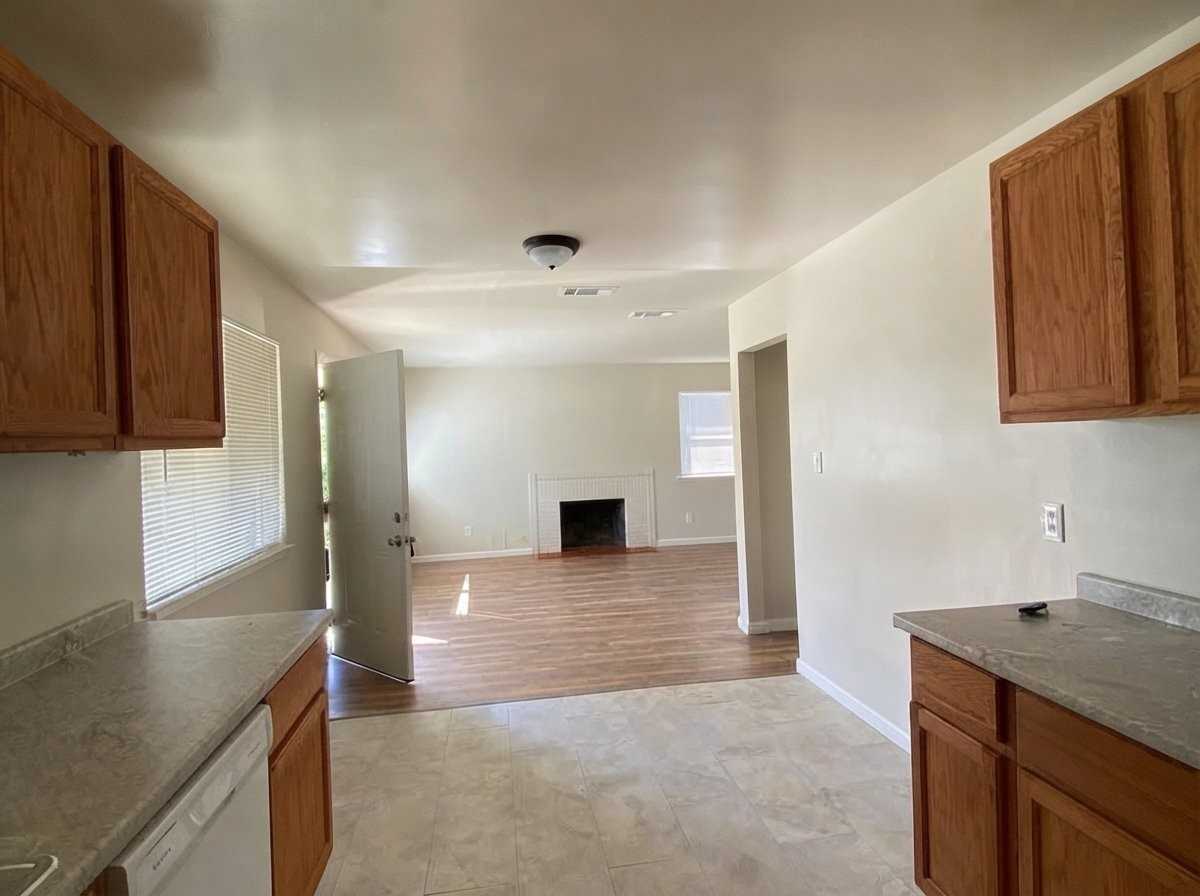 7580 Tamoshanter Way - Photo 6 of 10