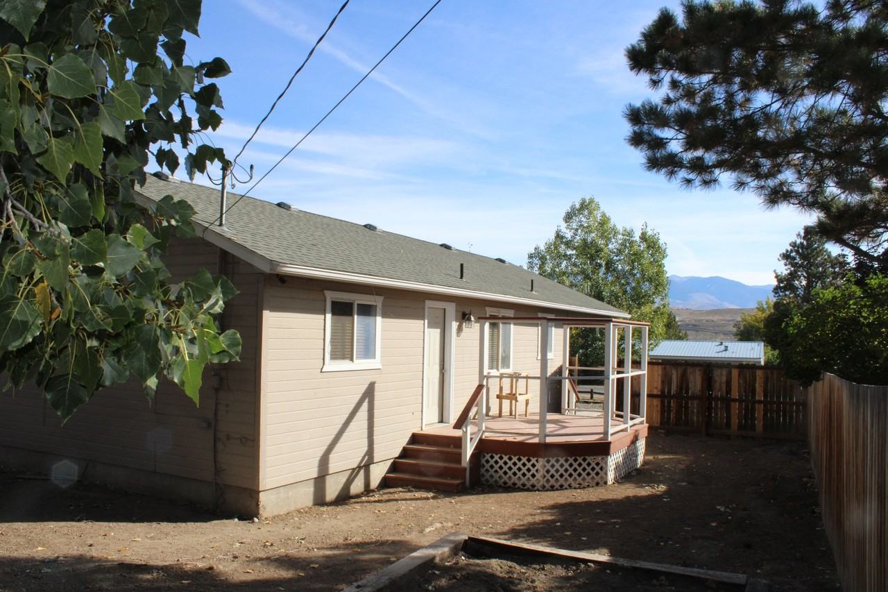 300 Stevens Ave - Photo 5 of 20