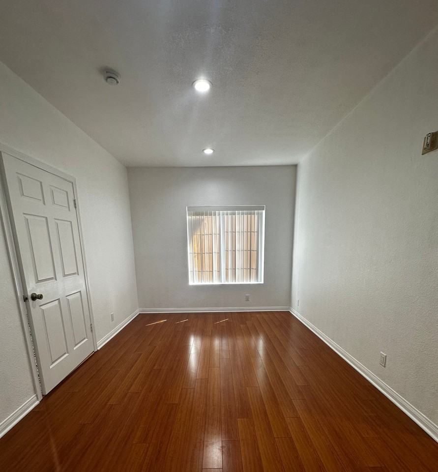 227 N Adams St #3 - Photo 7 of 17