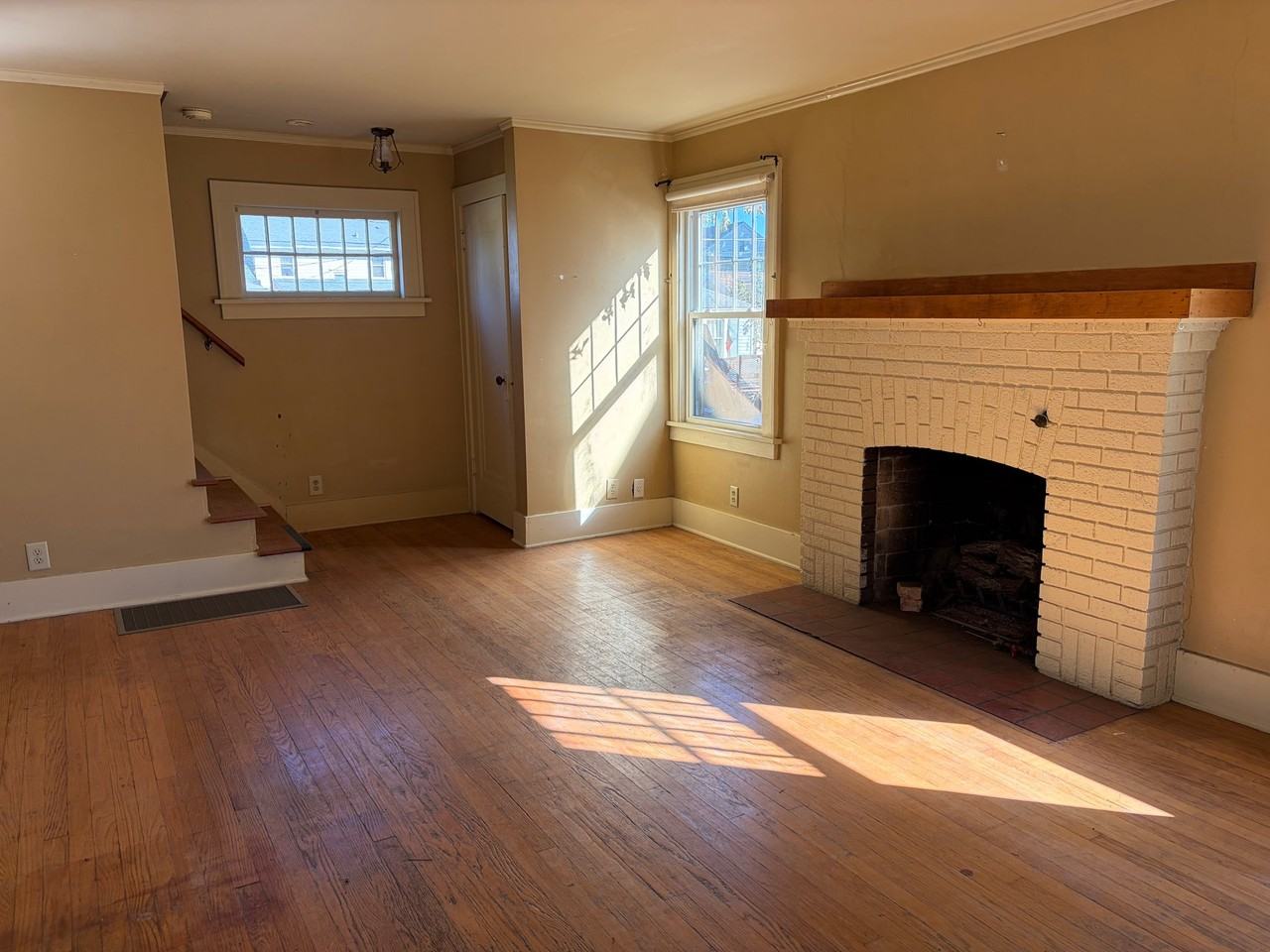 505 Altgeld St - Photo 3 of 10